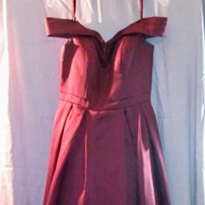 Xscape Strapless Size 8 Burgundy Dress